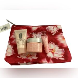 Clinique x Jonathan Cohen Glowy and Bright Kit| 3 products